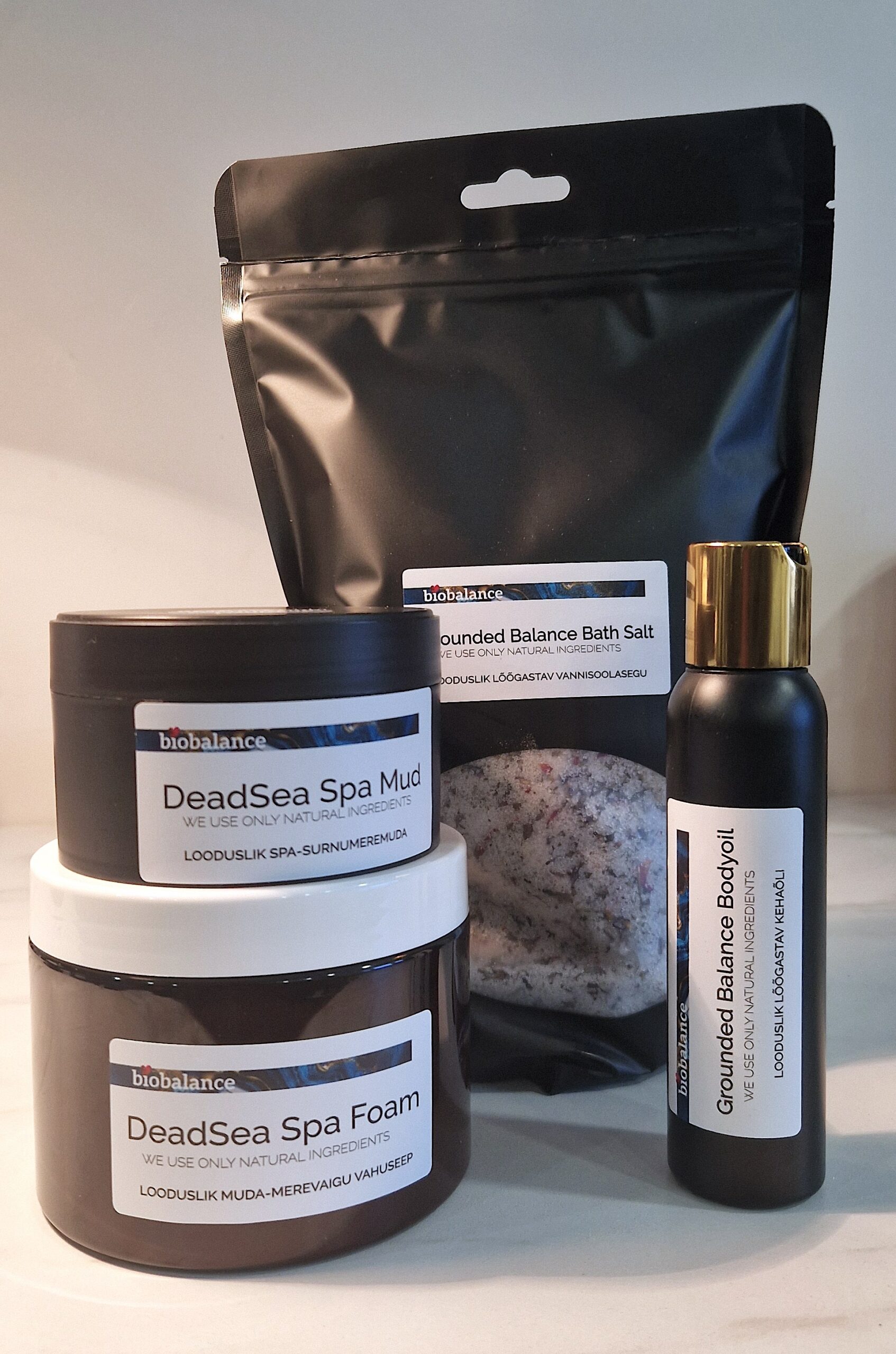 Jõuluteemaline loodustoodete foto